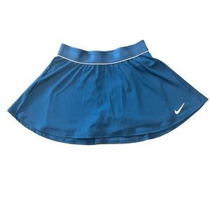 Nike Women's Size Small Dry Fit Tennis Skirt
